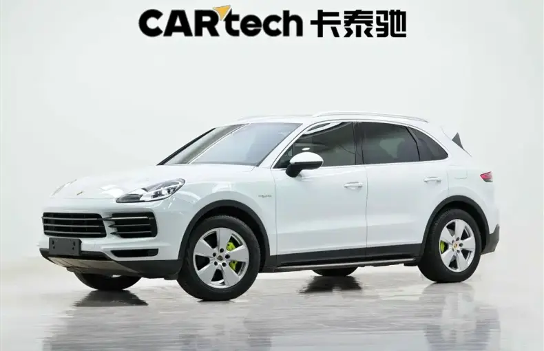 Porsche Cayenne Hybrid 2019 из Китая