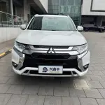 Mitsubishi Outlander 2022 166 л.с. из Китая