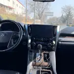 Toyota Alphard 2021 из Китая