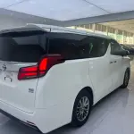 Toyota Alphard 2022 из Китая