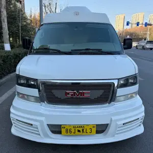 GMC Savana 2017 314 л.с. из Китая