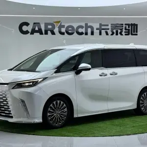 Lexus LM 2024 367 л.с. 367 л.с. из Китая