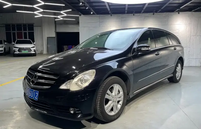 Mercedes-Benz R-Class 2009 из Китая