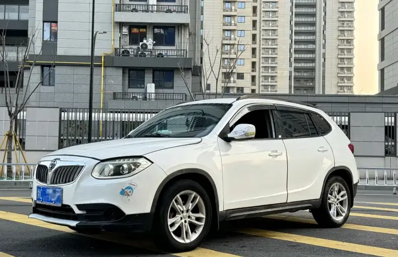Zhonghua V5 2014 из Китая