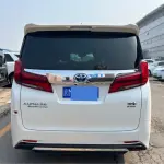 Toyota Alphard 2022 из Китая