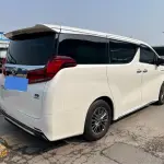Toyota Alphard 2022 из Китая