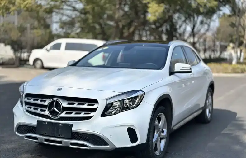 Mercedes-Benz GLA 2018 из Китая