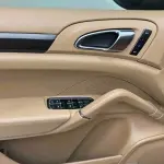 Porsche Cayenne 2011 из Китая