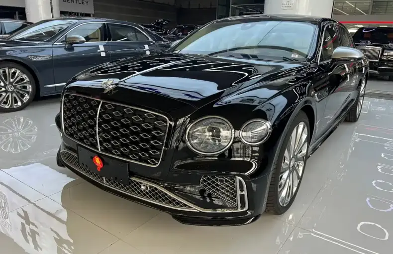 Bentley Flying Spur 2026 из Китая