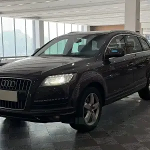 Audi Q7 2012 245 л.с. — лот 57800369 из Китая