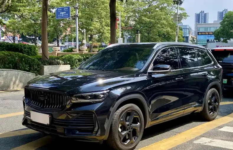 Geely Xingyue L 2021 из Китая