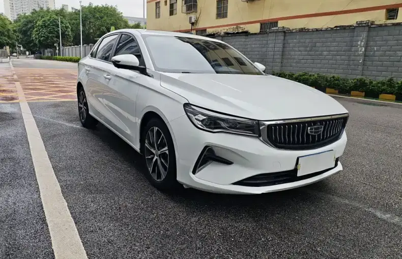 Geely Emgrand 2022 из Китая