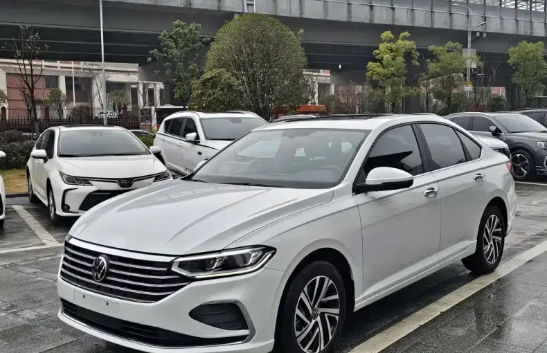 Volkswagen Lavida 2022 из Китая