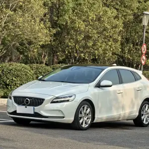 Volvo V40 2017 из Китая