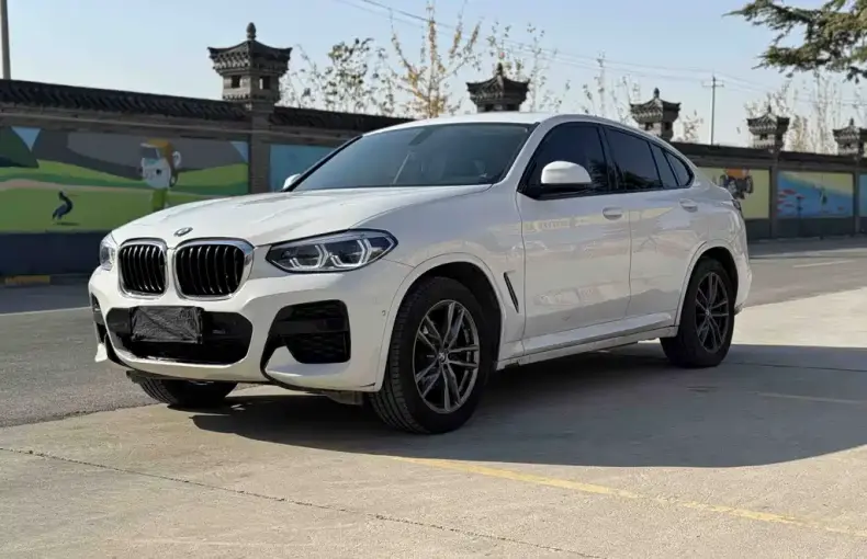 BMW X4 2021 из Китая