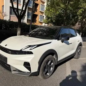 Lynk & Co 06 2025 из Китая