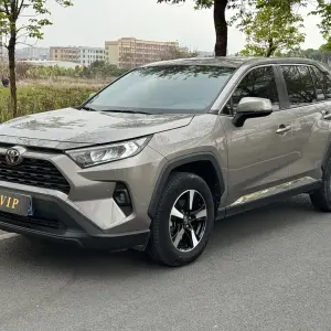 Toyota RAV4 2024 из Китая