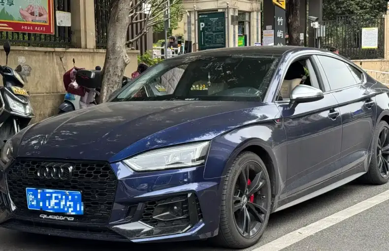 Audi A5 (Import) 2020 из Китая