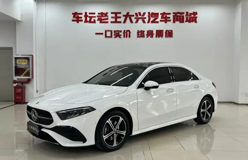 Mercedes-Benz A-Class 2024 из Китая