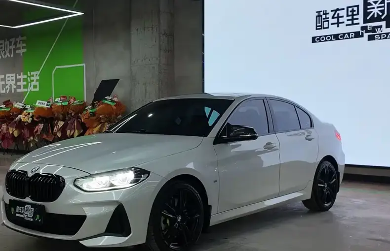 BMW 1 Series 2023 из Китая