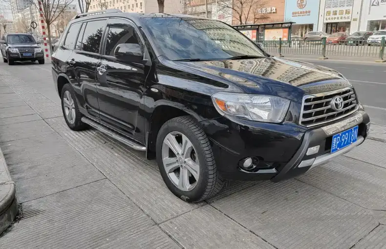 Toyota Highlander 2011 из Китая