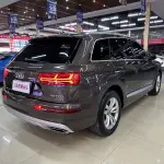 Audi Q7 2018 333 л.с. 333 л.с. из Китая