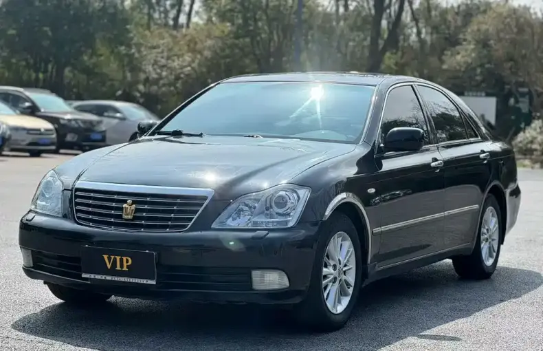 Toyota Crown 2008 из Китая