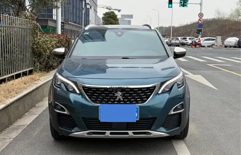 Peugeot 5008 2017 из Китая