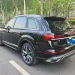 Audi Q7 2022 из Китая