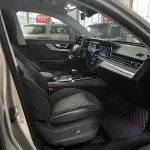 Hongqi Hongqi HS5 2023 224 л.с. — лот 57820815 из Китая
