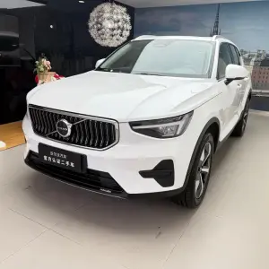 Volvo XC40 2025 из Китая