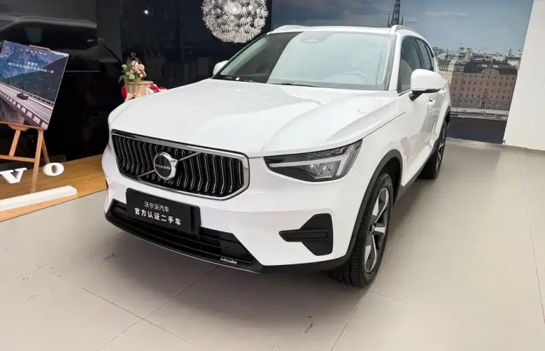 Volvo XC40 2025 из Китая