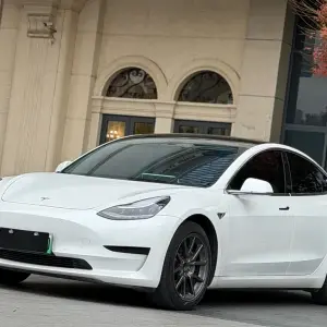 Tesla Model 3 2021 из Китая