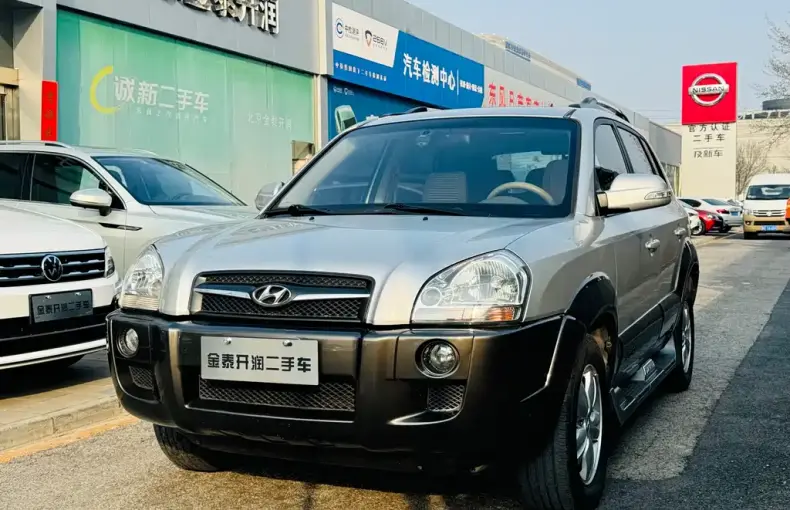 Hyundai Tucson 2010 из Китая