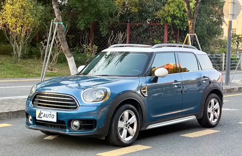 MINI Mini Countryman 2018 из Китая