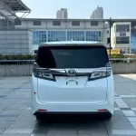Toyota Vellfire 2021 из Китая