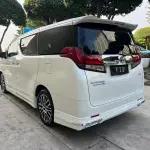 Toyota Alphard 2020 из Китая