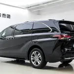 Toyota Sienna 2024 из Китая