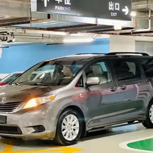 Toyota Sienna 2017 из Китая