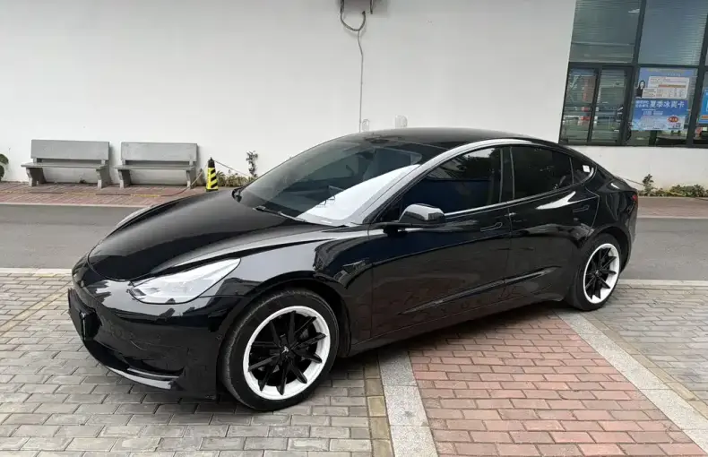 Tesla Model 3 2023 из Китая