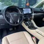 Toyota Alphard 2022 из Китая