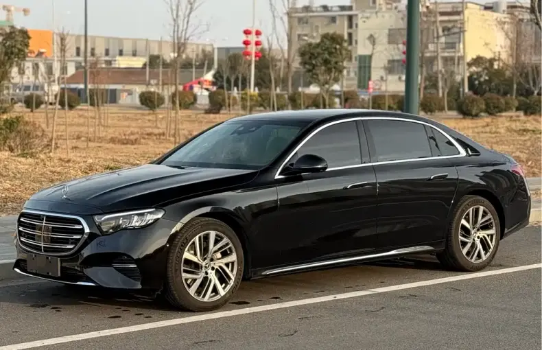 Mercedes-Benz E-Class 2024 из Китая