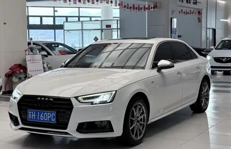 Audi A4L 2018 из Китая