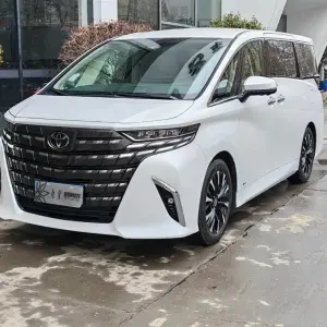 Toyota Alphard 2024 из Китая