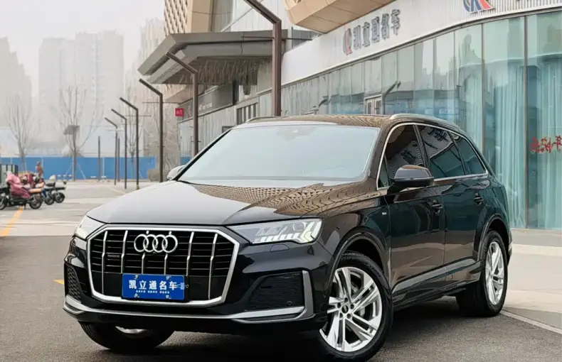 Audi Q7 2021 из Китая