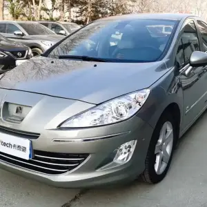 Peugeot 408 2010 из Китая