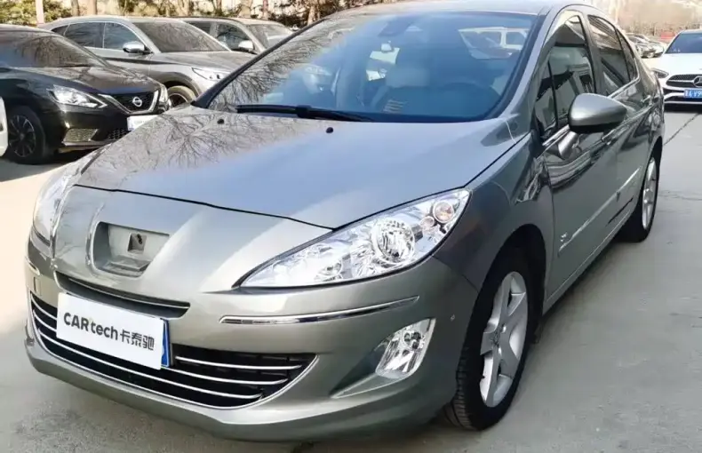 Peugeot 408 2010 из Китая