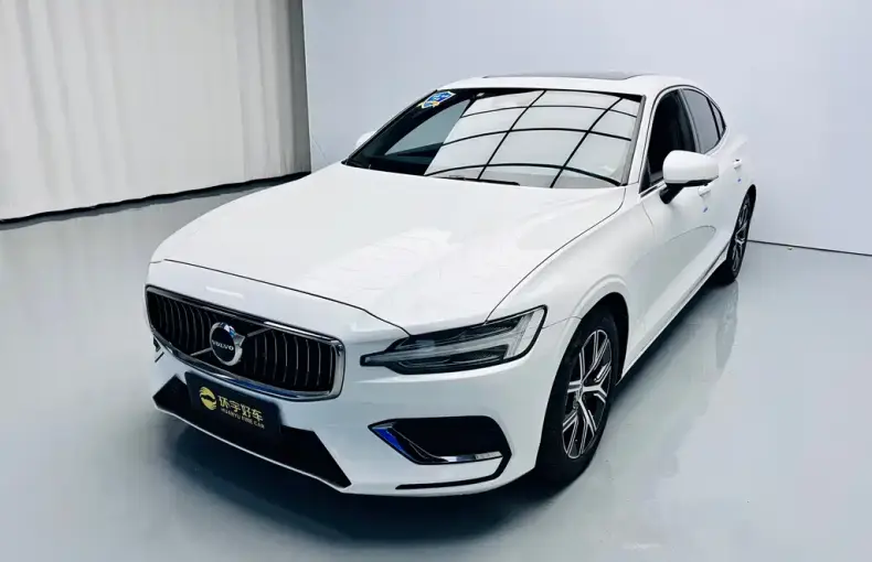 Volvo S60 2023 из Китая