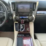 Toyota Alphard 2017 из Китая