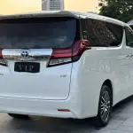 Toyota Alphard 2017 из Китая